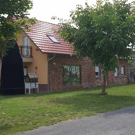 Ferienwohnung Am Muehlstein Lubben Ngoại thất bức ảnh